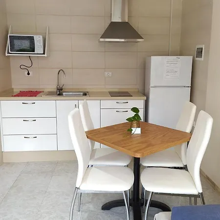 La 4 Apartamento *
